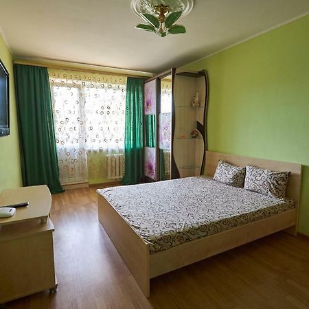 ריבנה Babylon Apartments On Kievskaya Street מראה חיצוני תמונה
