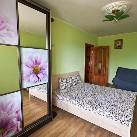 ריבנה Babylon Apartments On Kievskaya Street מראה חיצוני תמונה
